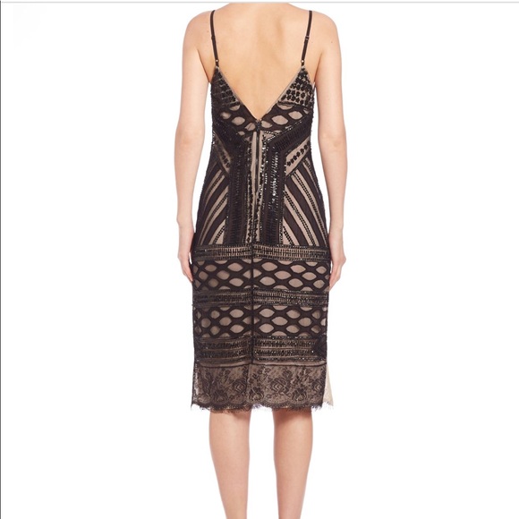 ❌SOLD❌ Alice + Olivia “Silvia” Embellished Dress - Picture 4 of 8